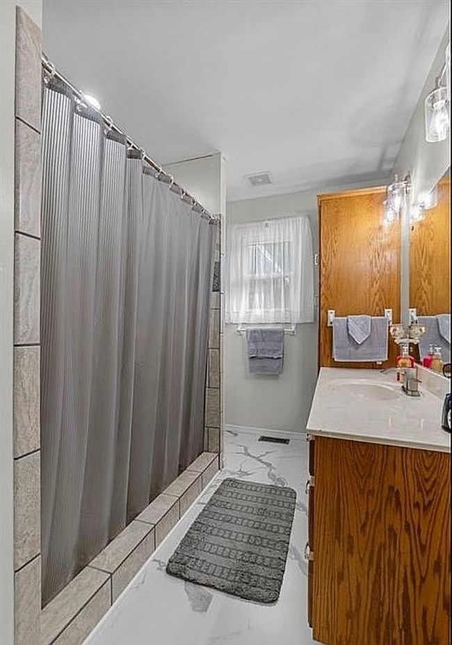 Photo of 1233 County Road 375, Whitewater, MO