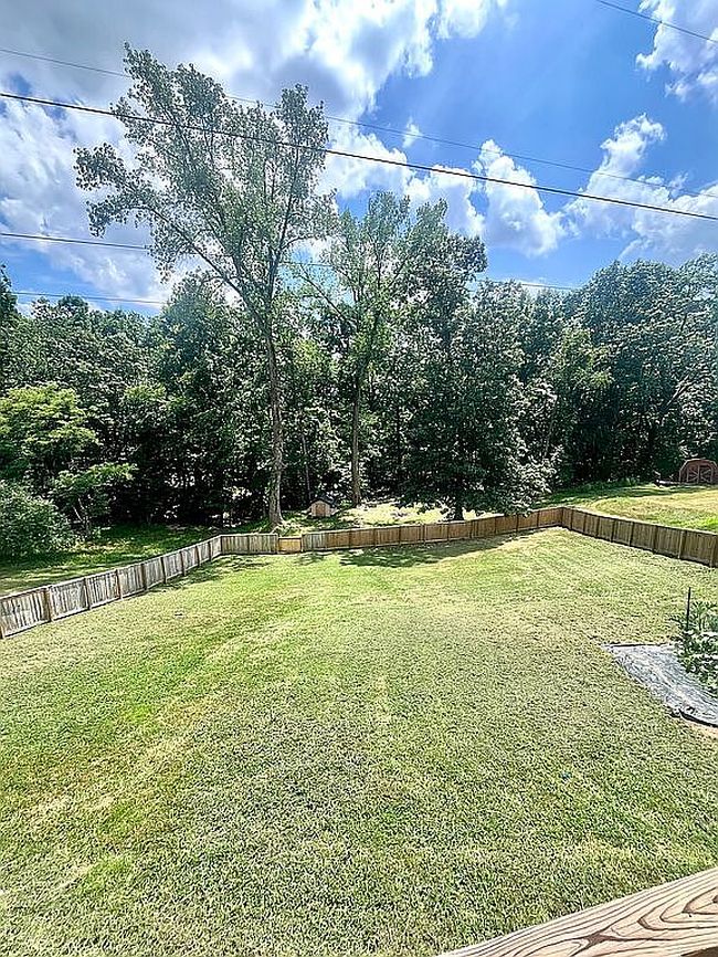 Photo of 1724 Forest Hills Dr, Vienna, WV