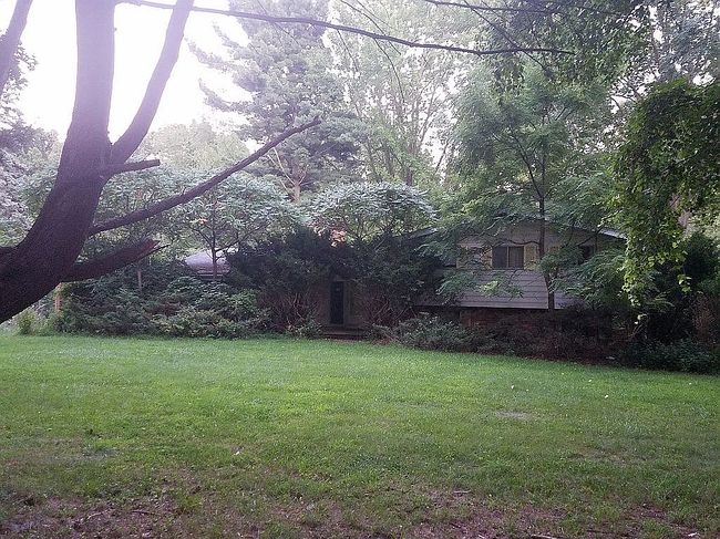Photo of 4555 Arrowhead Rd, West Bloomfield, MI