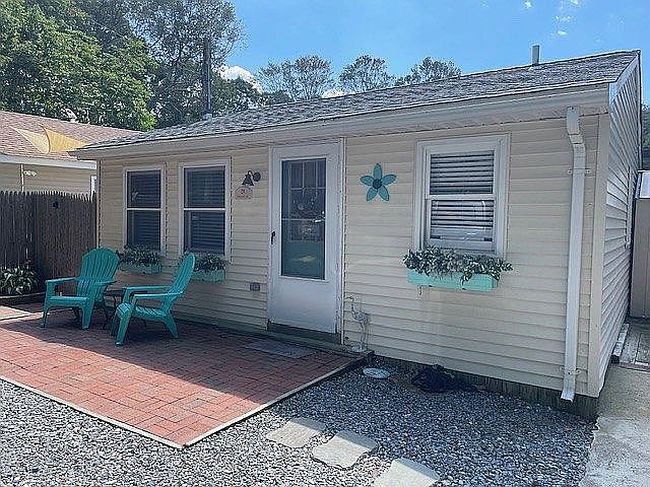 Image of 31 Hillcrest Dr