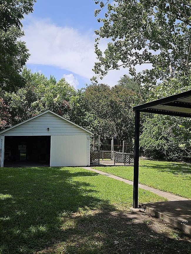 Photo of 1310 Virginia Ave, Victoria, TX