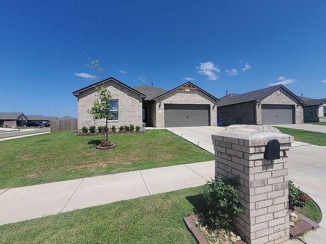 Photo of 1601 Vermilion Ln, El Reno, OK