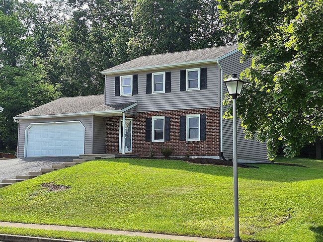 Photo of 727 Timothy Ln, Ephrata, PA