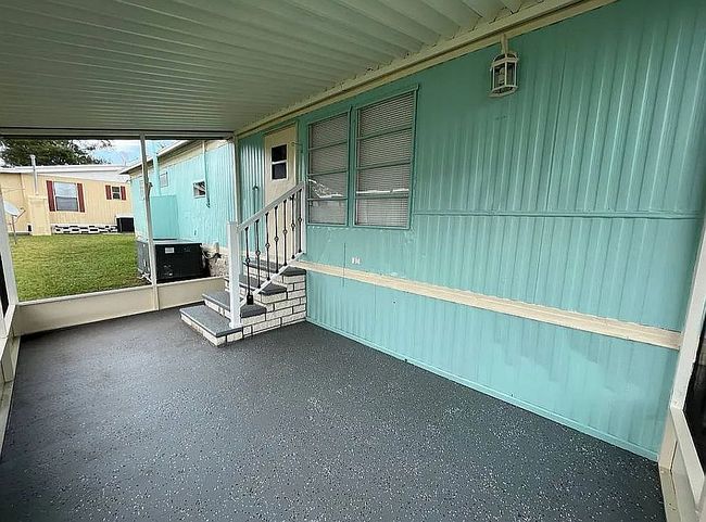 Image of 8827 Edgewood Blvd