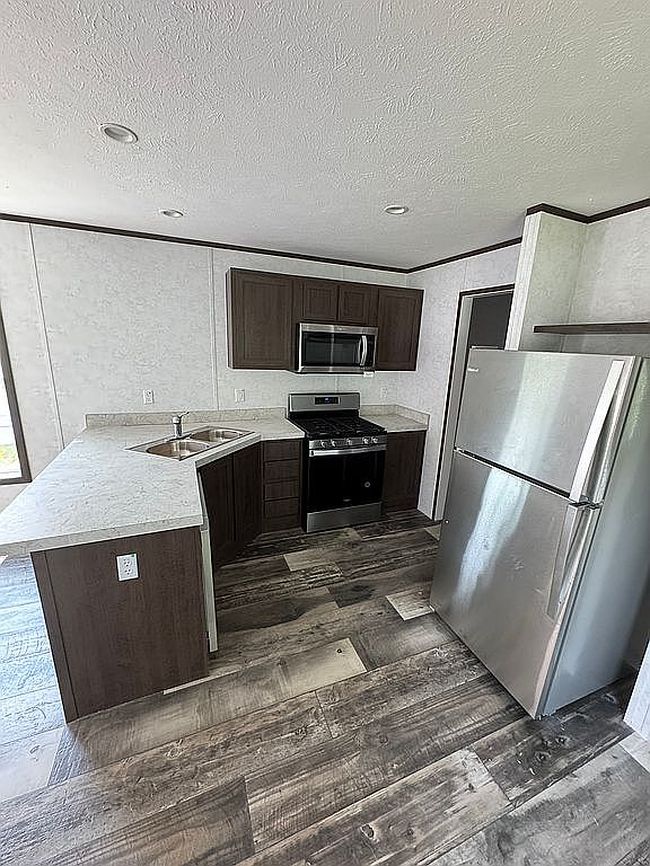Photo of 1021 Waterloo Geneva Rd #19, Waterloo, NY