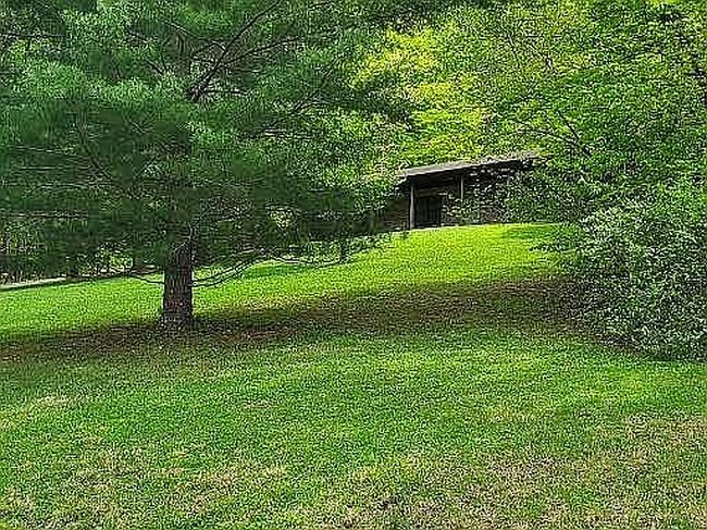 Image of 305 Halcomb Dr
