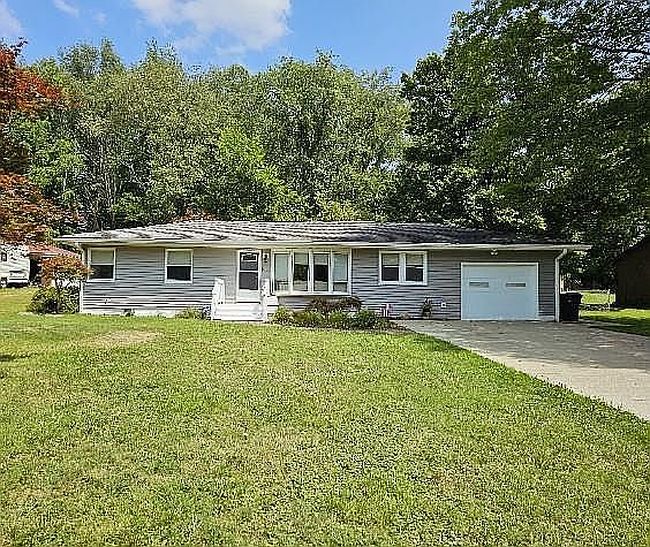 Photo of 685 Sunset View Blvd, Tallmadge, OH