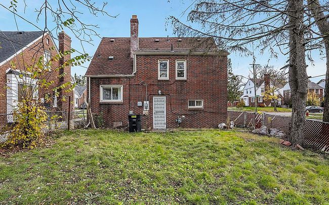 Image of 15701 Saint Marys St
