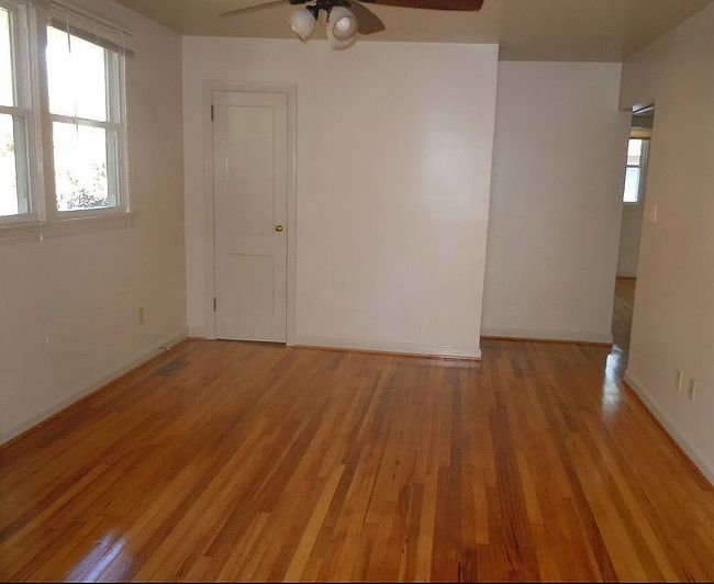 Photo of 2022 Polk Dr Ne