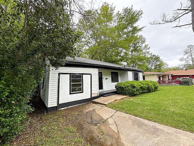 Image of 324 Lawrence Rd