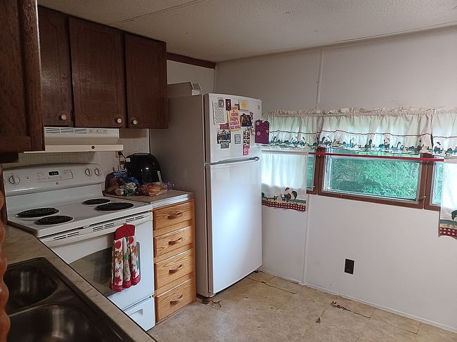Photo of 30 Garfield Rd, Hyde Park, VT