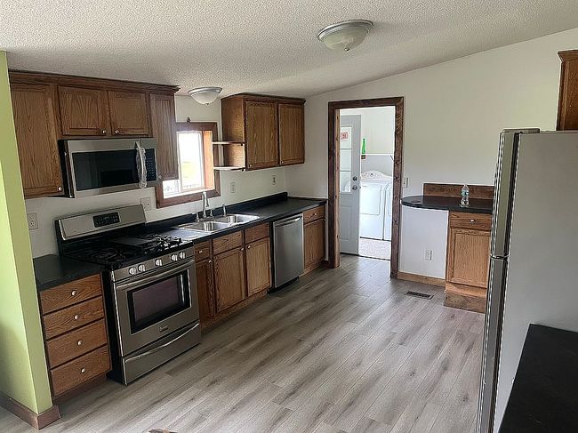 Image of 14074 S Elder Ave