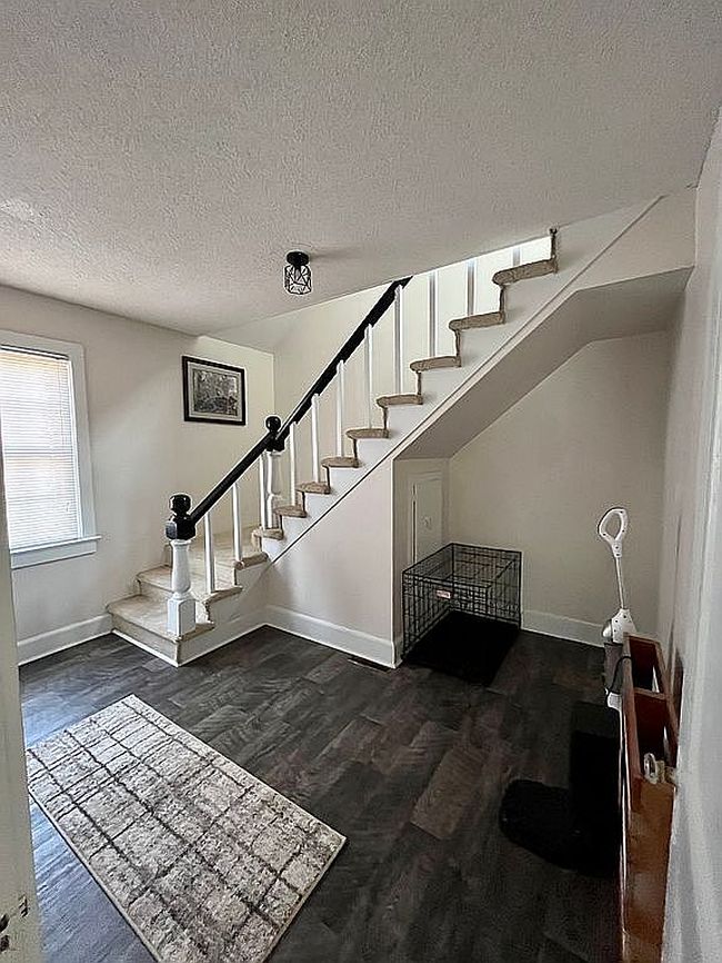 Image of 217 Bradley Ave