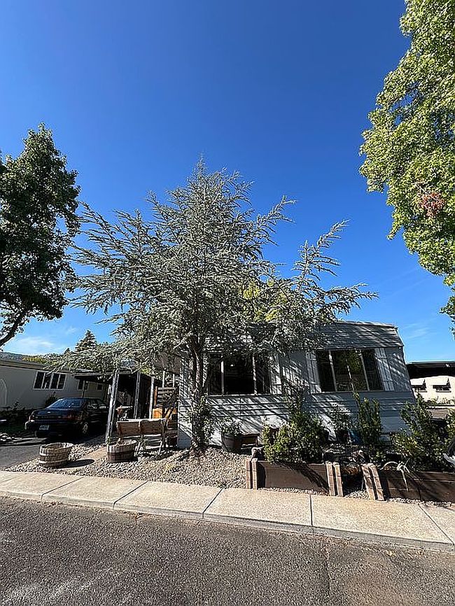 Photo of 1055 N 5th St Unit 91
