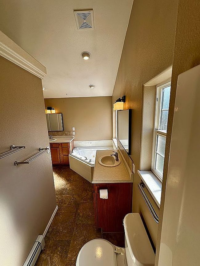 Photo of 2556 Fall Valley Ave, Grand Junction, CO
