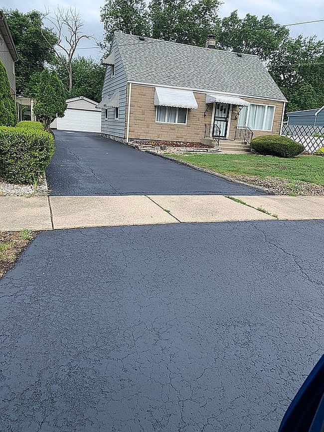 Photo of 9348 Sayre Ave, Oak Lawn, IL