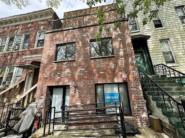 Image of 1115 Hancock St