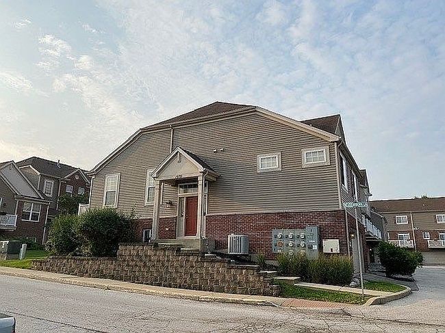 Photo of 1970 Oxley Cir, Naperville, IL