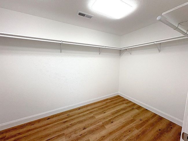 Additional photo 3 of property located at 20 Hunters Cv