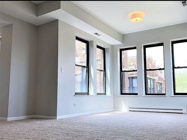 Photo of 4549 S Michigan Ave Apt 3, Chicago, IL