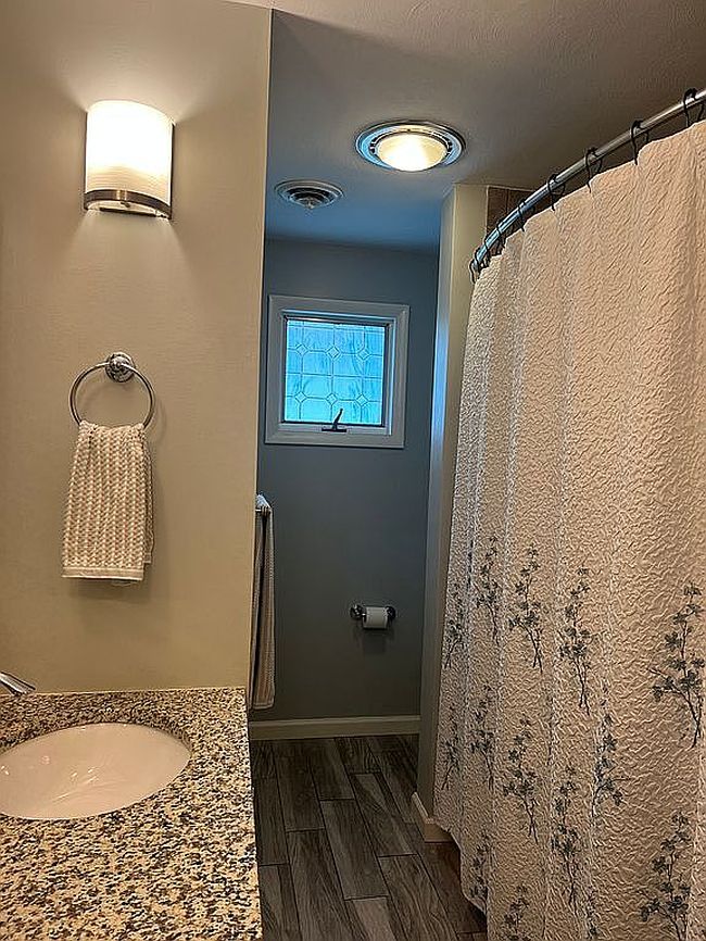 Image of 610 Oak Ln
