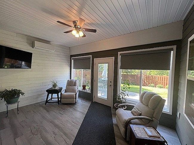 Additional photo 2 of property located at 705 Ruskin Dr