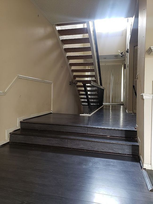 Additional photo 1 of property located at 2082 Watermark Pl #2082