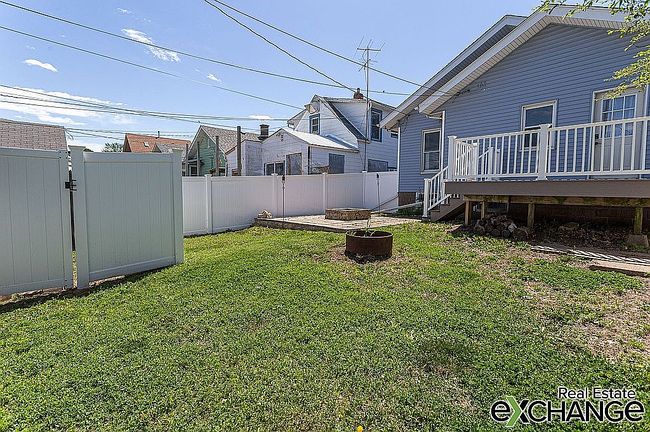 Photo of 1658 W Lombard St, Davenport, IA