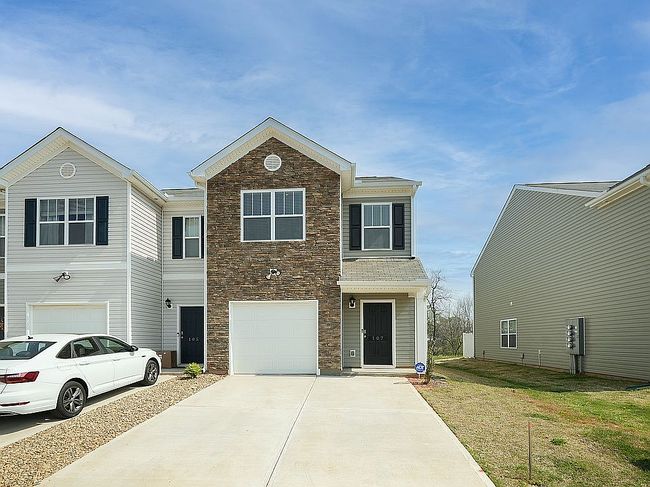 Photo of 107 Sunriff Ct