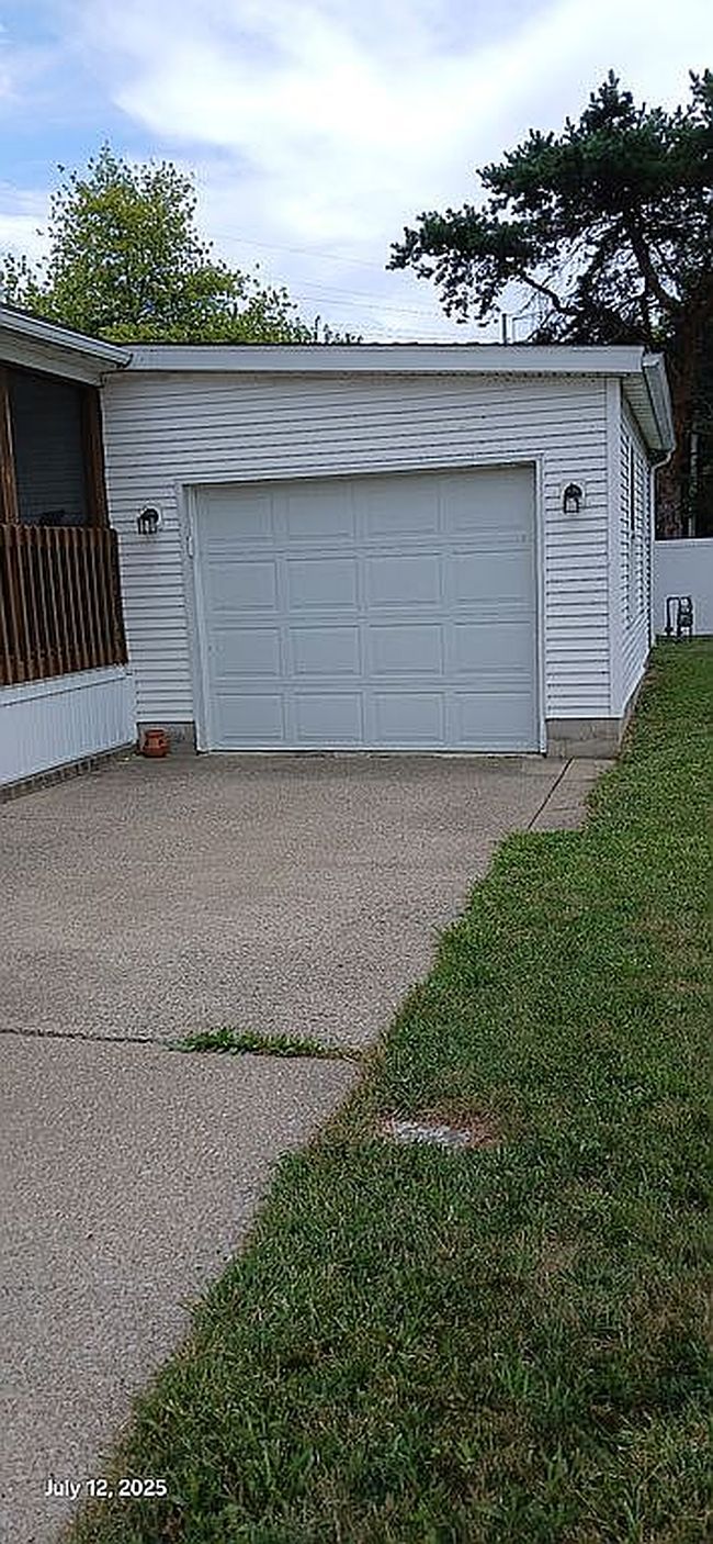 Photo of 1805 Briarcrest Dr, Pt Clinton, OH
