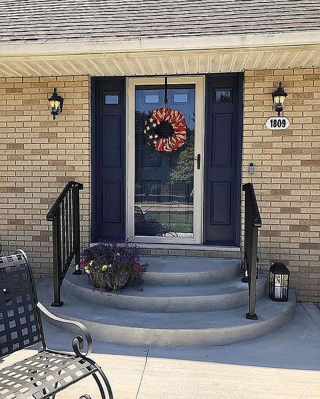 Photo of 1809 Pennsylvania Ave, Belpre, OH