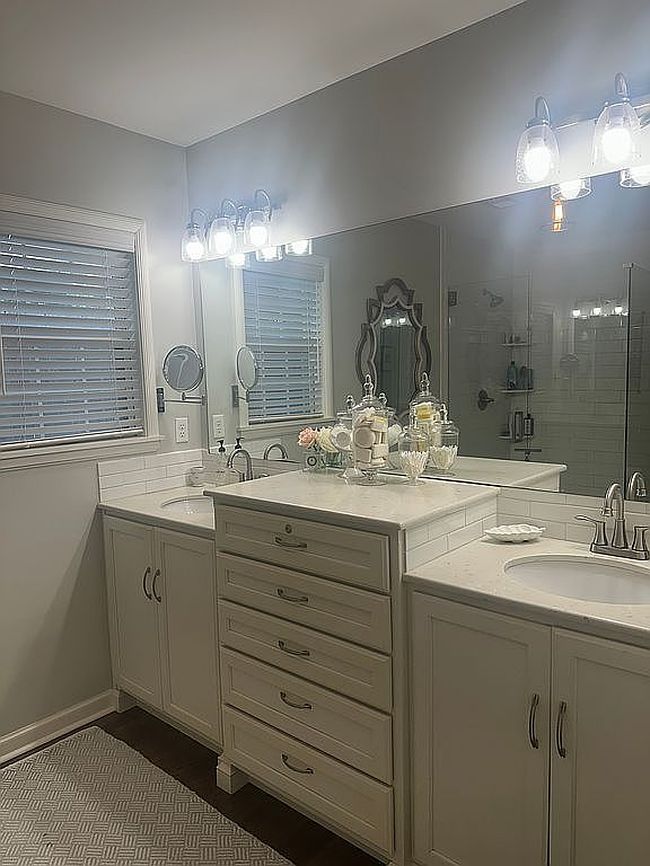Preview of property located at 3048 S Detroit Ave