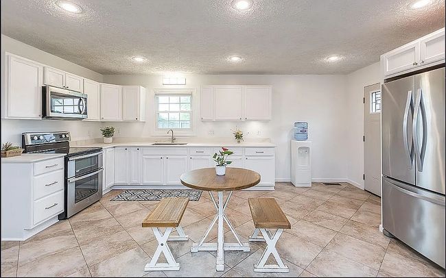 Additional photo 2 of property located at 387 W Ila Ave