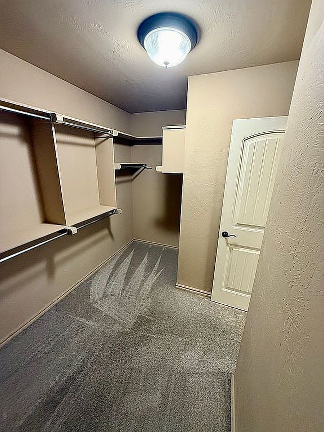 Additional photo 1 of property located at 13920 Oxford Dr