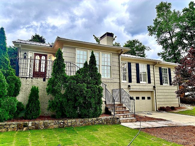 Preview of property located at 524 Eastwood Pl