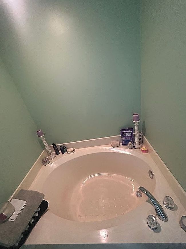 Preview of property located at 3636 Habersham Rd Nw Apt 2207