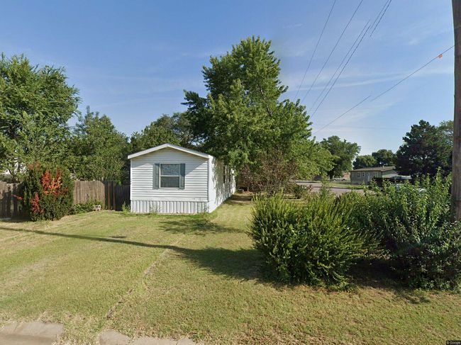Photo of 548 E Aetna Dr