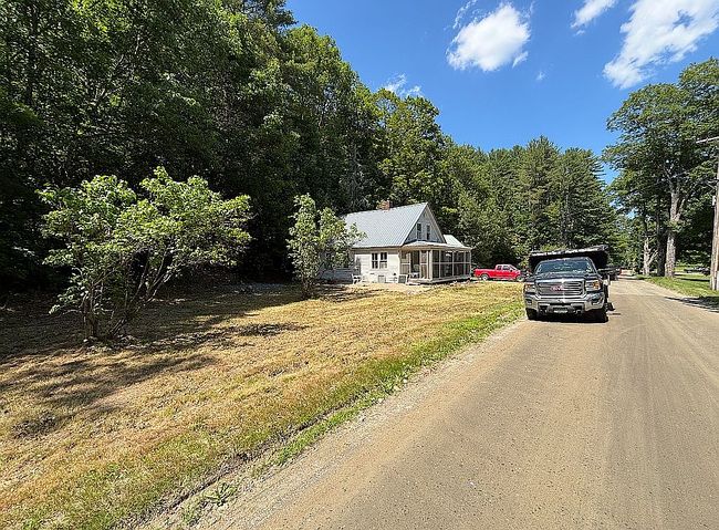 Photo of 17 River Rd, Newfane, VT