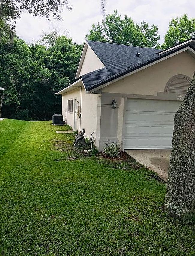 Image of 1225 Hollow Pine Dr