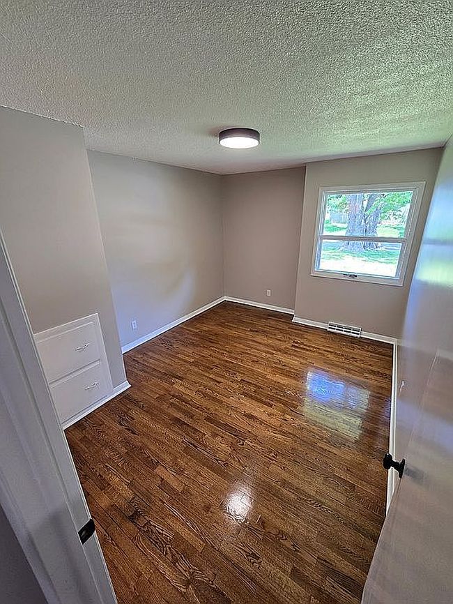Photo of 106 S 14th St, Savannah, MO