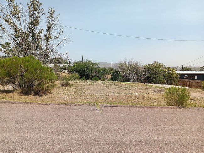 Additional photo 1 of property located at 7476 E Wever Cir