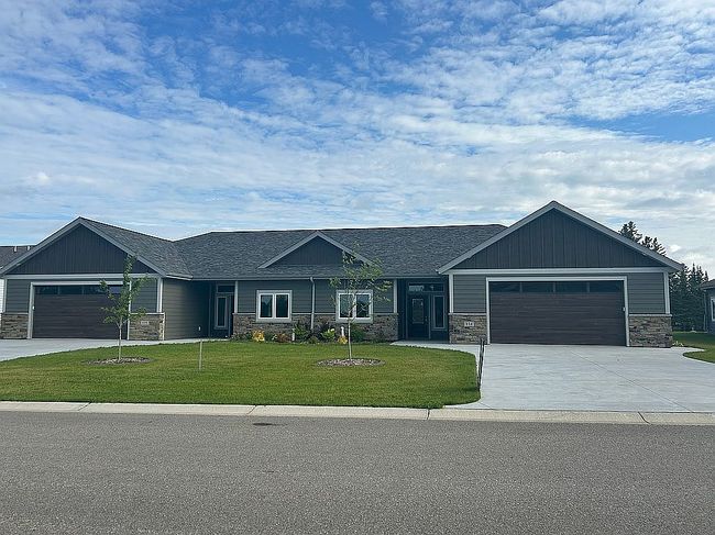 Preview of property located at 834 Lake Forest Cir