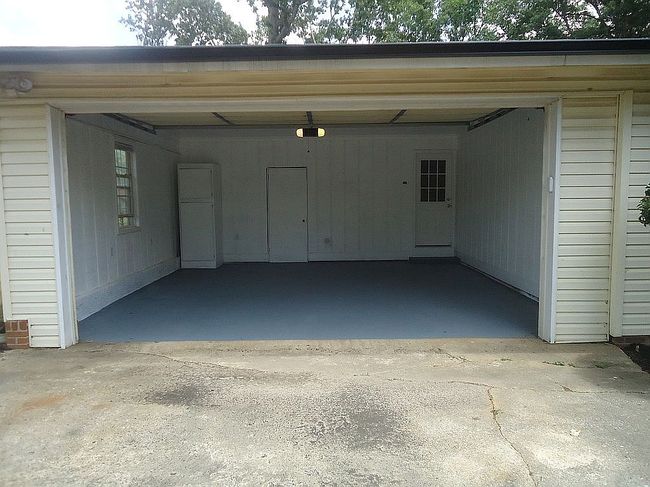 Photo of 310 Vine Hill Rd, Greenville, SC