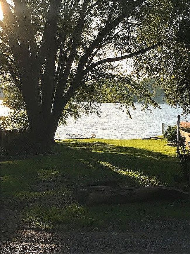 Photo of 5825 Fonda Lake Dr, Brighton, MI