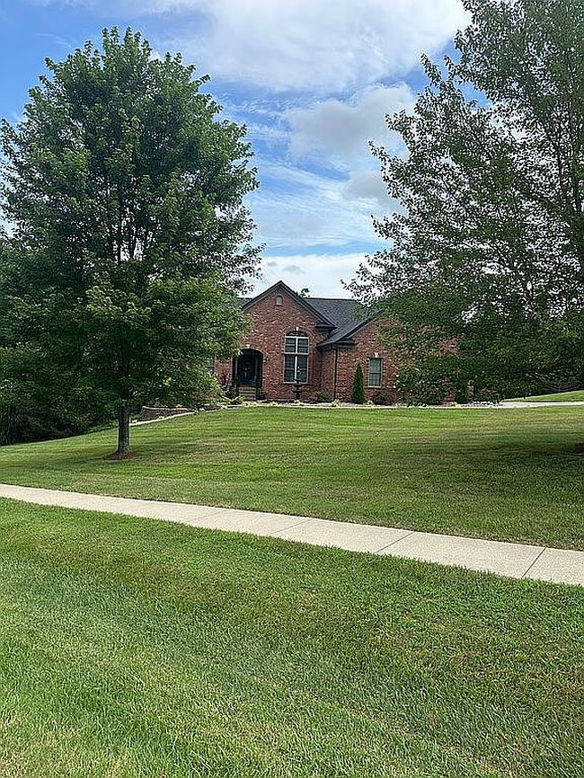 Photo of 6201 Cherry Grove Ct, Georgetown, IN
