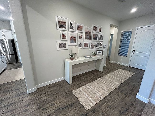 Additional photo 3 of property located at 504 S 197th Gln