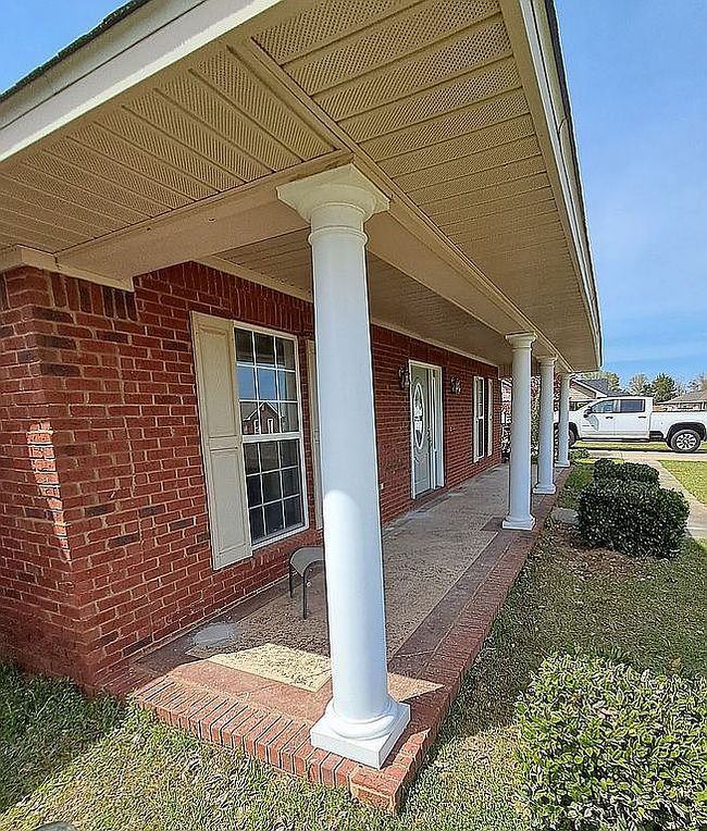 Image of 215 Sonya Dr