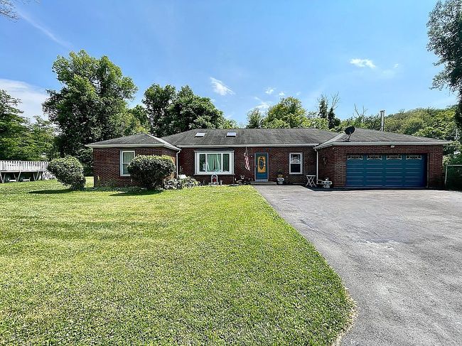 Preview of property located at 21 E Mountain Rd S