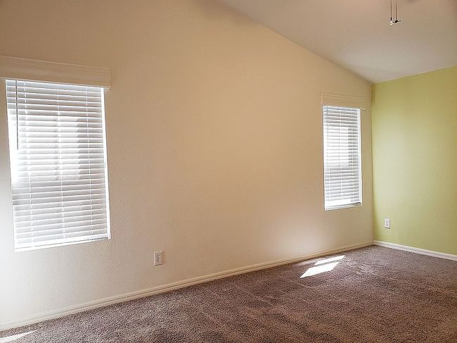 Photo of 374 E Antelope Cir Se, Albuquerque, NM