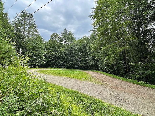 Photo of 879 Marcs Dr, Chester, VT